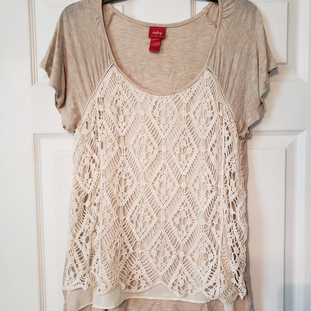 Women's Buckle top